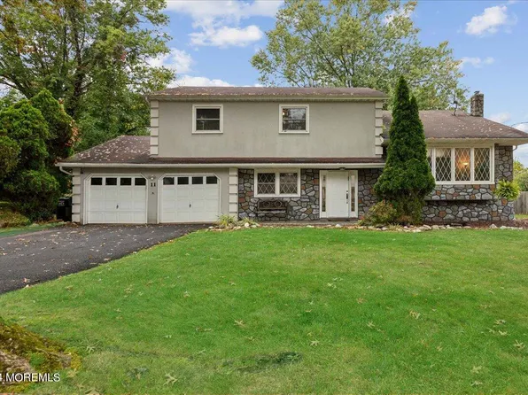 11 Lake Louise Road, Morganville, NJ 07751