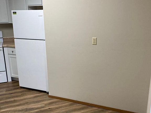 5th image of 2708 W Willowlake Dr #301