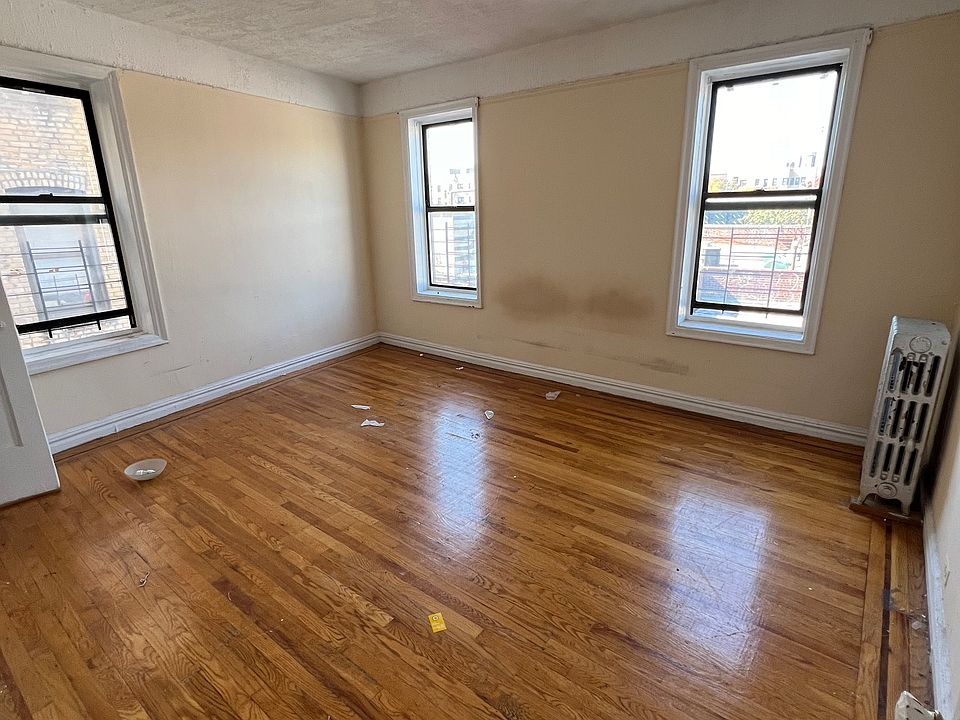 2nd image of 2167 Cruger Ave APT 2
