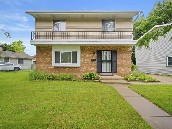 1901 West Cherry STREET, Milwaukee, WI 53205