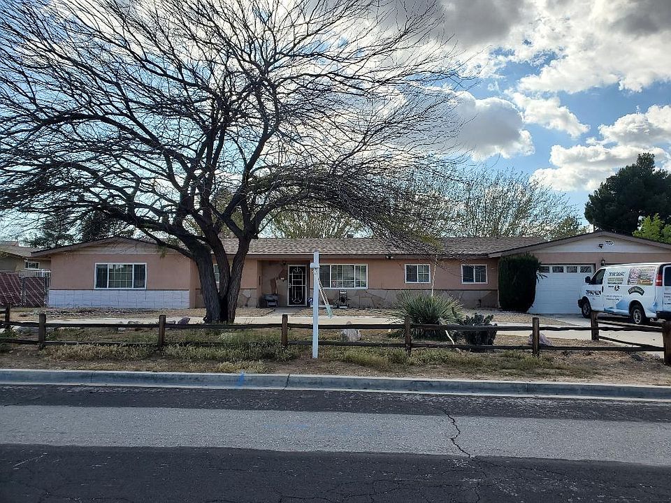 1st image of 16451 Desert Knoll Dr