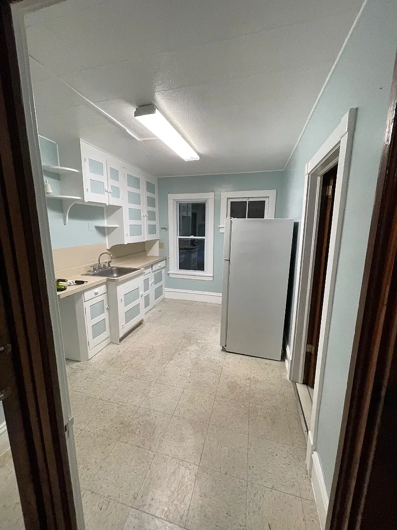 648 Washington Street - 2nd Floor — Photo 4