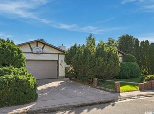 427 Poth Way, Saskatoon, SK S7M 4V8