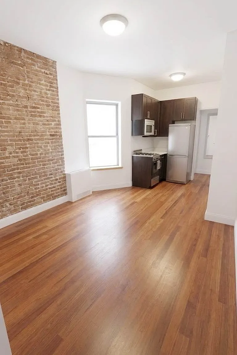 435 East 12th Street — Photo 2