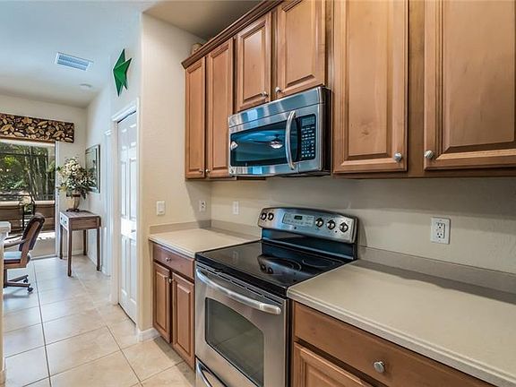 5th image of 2427 Caraway Dr