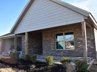 93 E Joliet St, Farmington, AR 72730