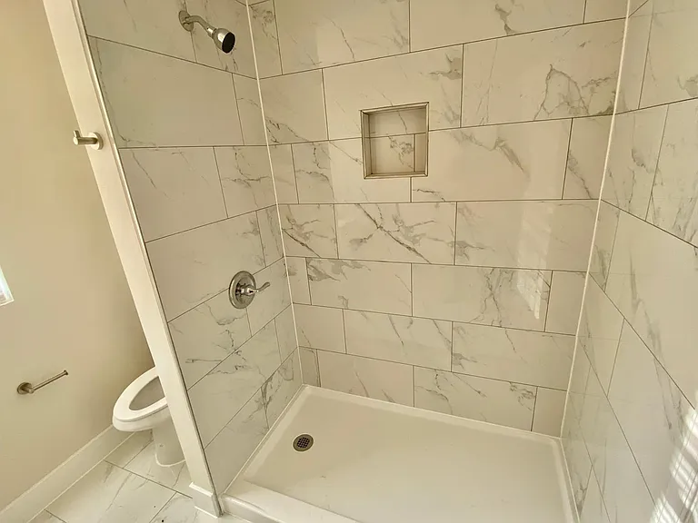 1225 Linden Ave — Photo 15