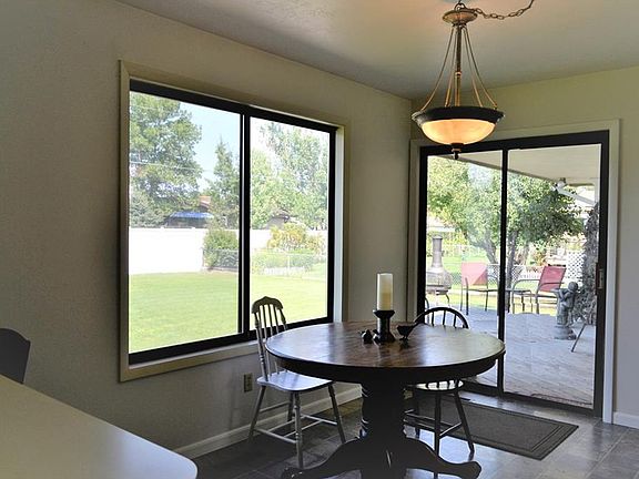 2nd image of 3137 Canyon Dr