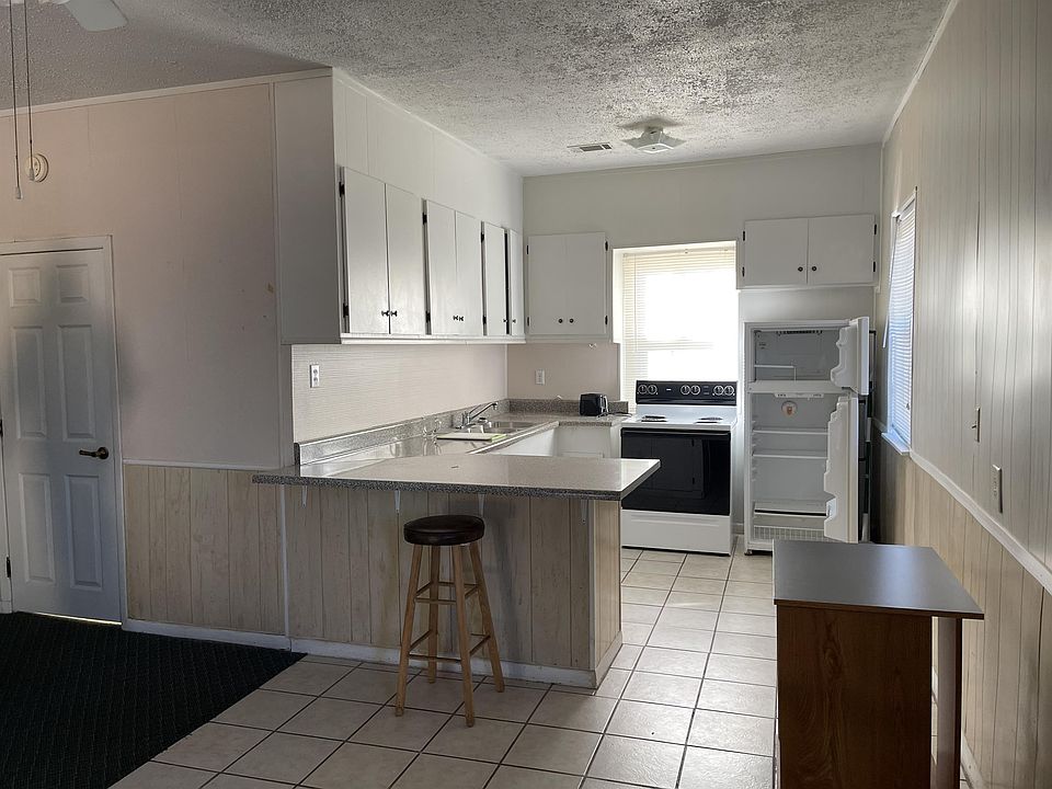 2nd image of 2513 Perrin Rd #1