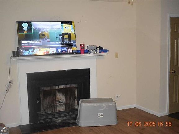 2nd image of 4433 Azalea Dr