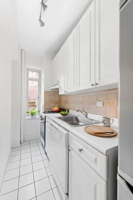 Sold by Compass | media 4