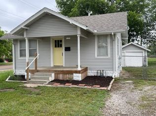1902 S Laura Ave, Wichita, KS 67211