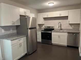 1058 Amsterdam Rd, Park Hills, KY 41011