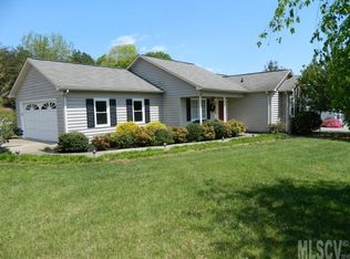 1672 Union Grove Rd, Lenoir, NC 28645