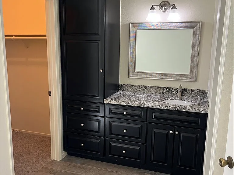 1063 Canyon Spring Ln — Photo 19