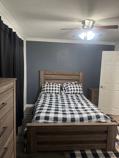 3 bed, 1452 sqft, $2,500 — Photo 4