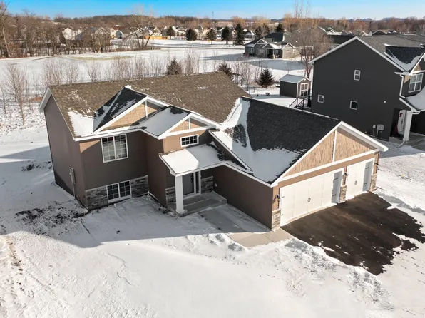907 Palm Cir, Annandale, MN 55302