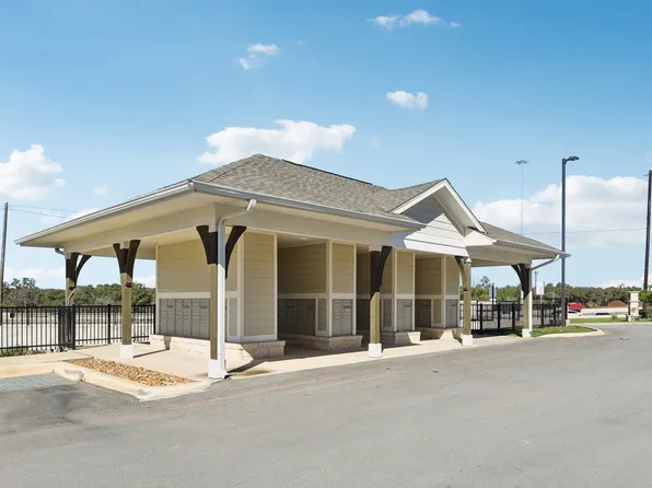 Crosswinds Apartment Homes