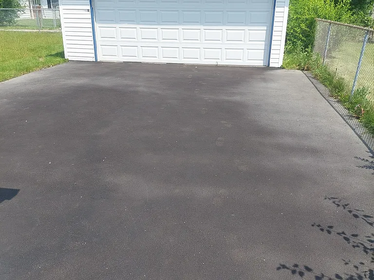 17313 Lorenz Ave — Photo 21