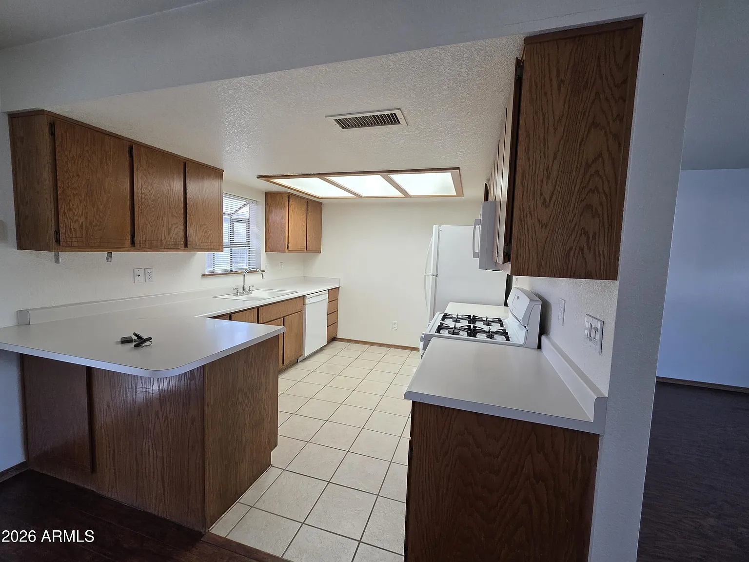 2 bed, 2.0 bath, 1200 sqft, $1,895 — Photo 4