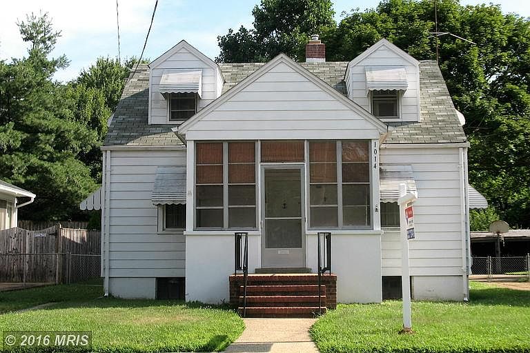 1st image of 1014 Van Buren St