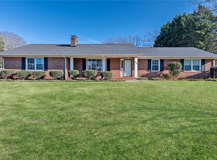 830 Brett Ct, Kernersville, NC 27284