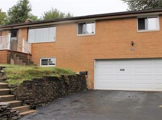1330 Meadowlark Dr, Pittsburgh, PA