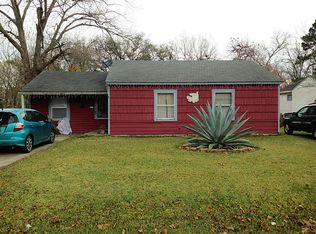 604 Bluebonnet Dr, La Marque, TX 77568