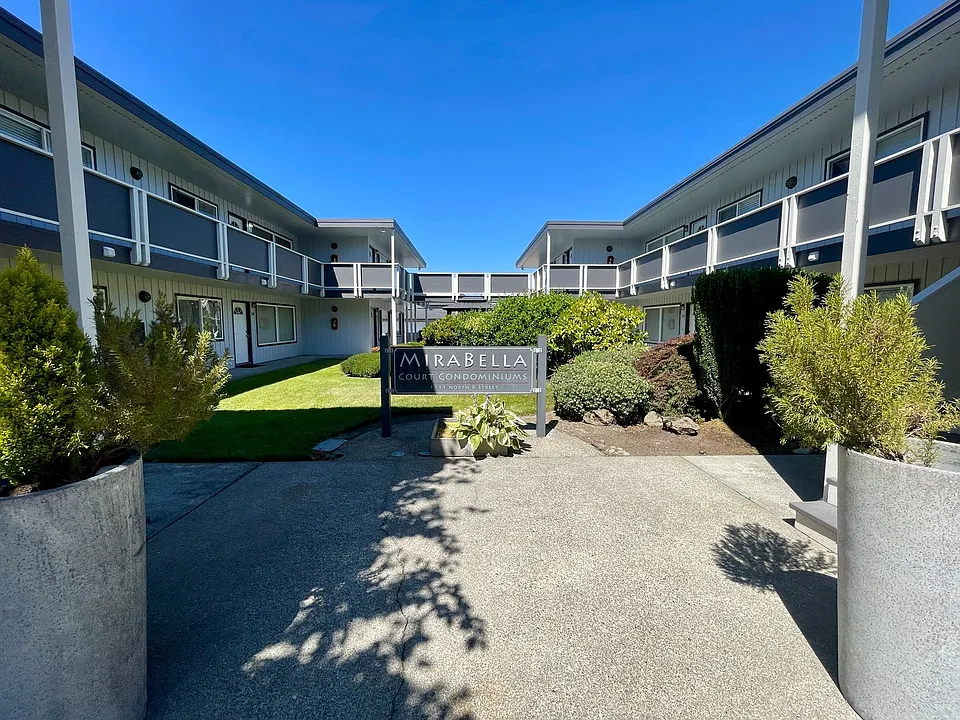 1111 N K St #204