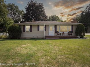 1517 N Primrose Ln, Dewitt, MI 48820