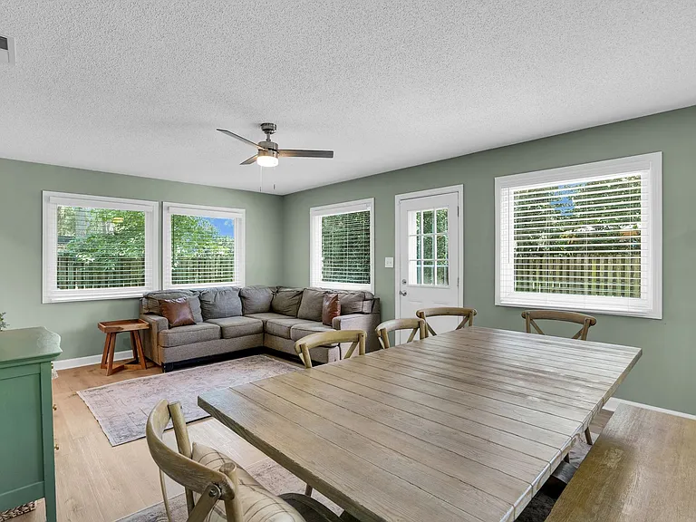 9 Hillyer Dr — Photo 26