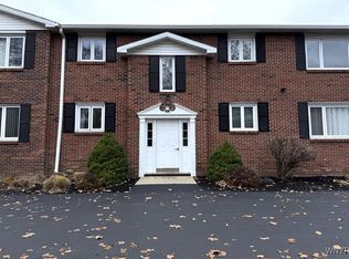 1041 Reserve Rd APT 5, Buffalo, NY 14224
