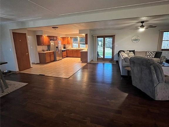 4th image of 193 Lowes Dr
