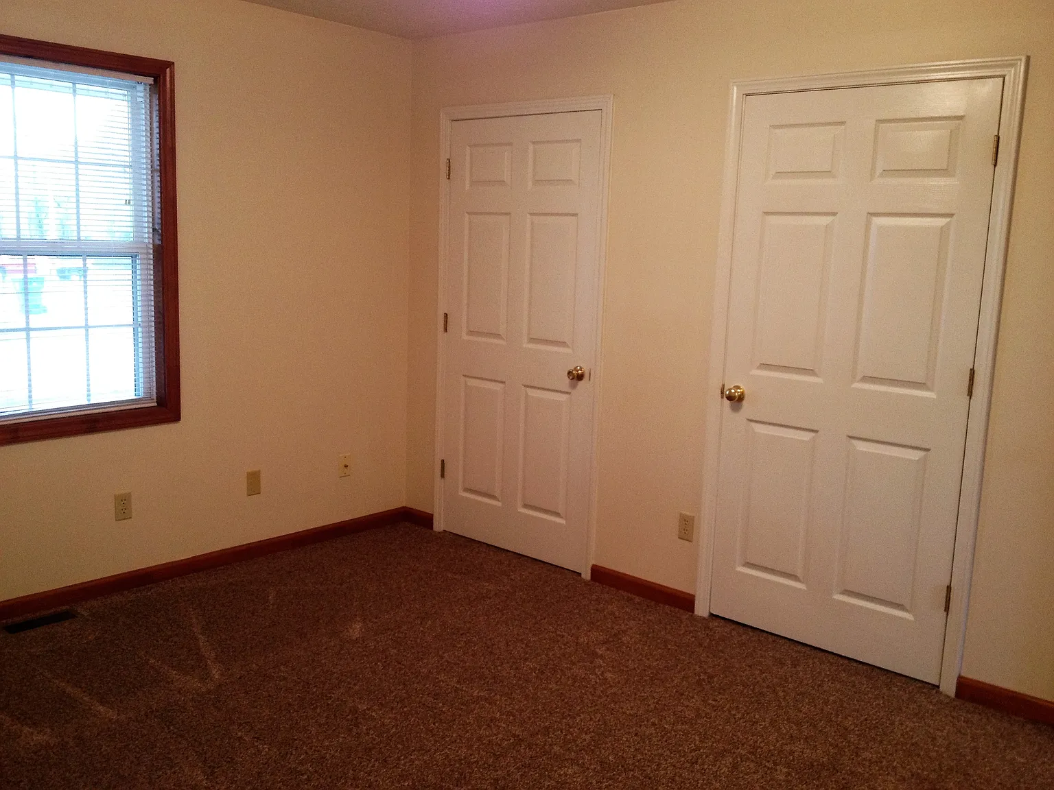 2 bed, 990 sqft, $750 — Photo 4