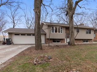 914 Shagbark Dr, Nevada, IA 50201