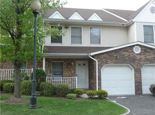 675 Raritan Rd APT 31, Clark, NJ 07066