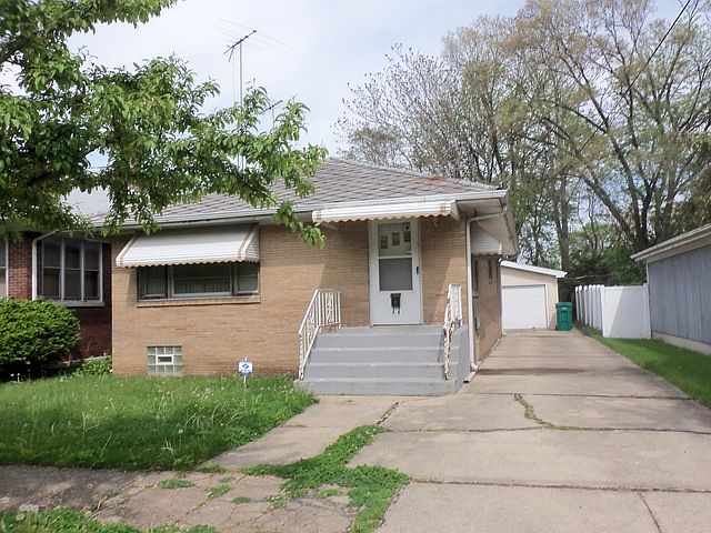 1st image of 324 S Illinois St