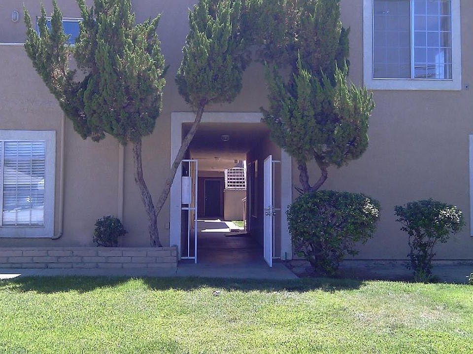 1st image of 1031 W Latham Ave APT G