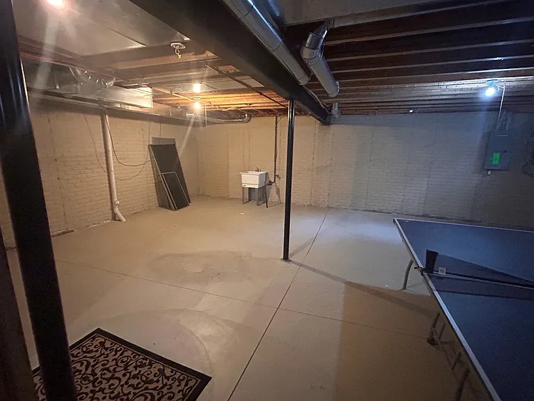 511 Brooks Hollow Ct — Photo 18