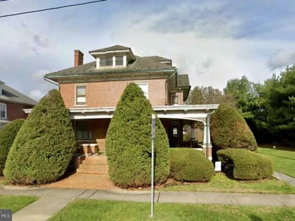 133 E Penn Ave, Cleona, PA 17042