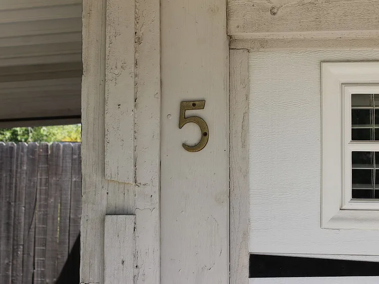 630 Frontage Rd — Photo 10