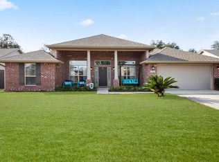 112 Cattail Ln, Ocean Springs, MS 39564