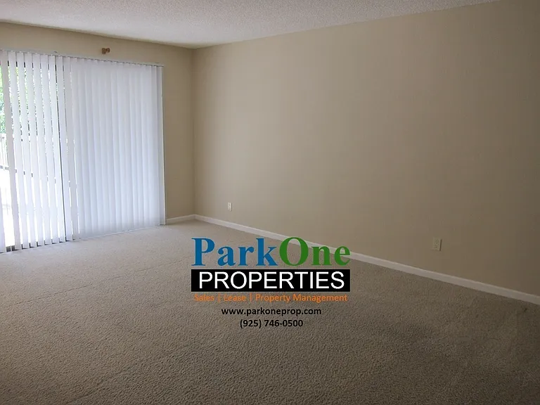 340 N Civic Dr #202 — Photo 10