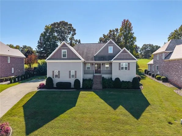 130 Turnberry Rd, Anderson, SC 29621