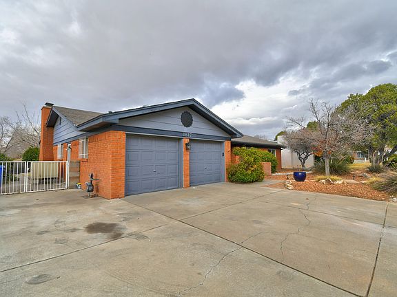 2nd image of 3817 Camino Don Diego NE