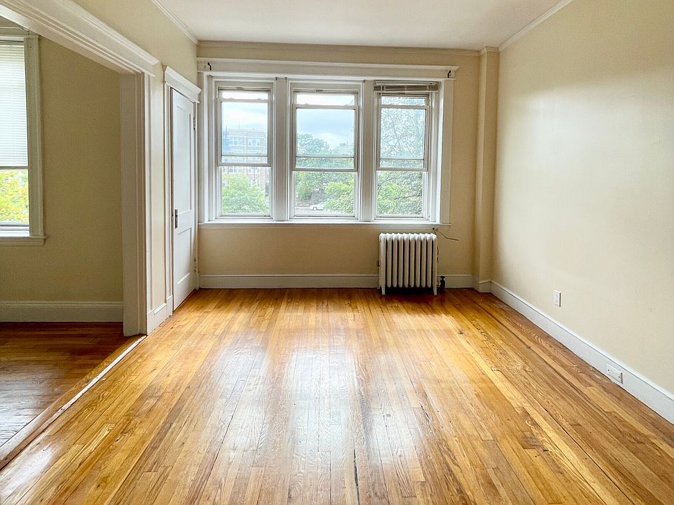 1st image of 1637 Commonwealth Ave