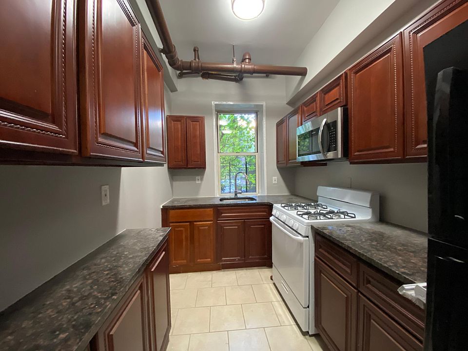 1st image of 615 Warburton Ave APT 6C