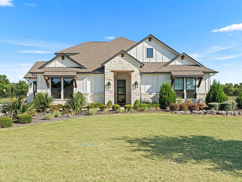 1st image of 217 Northcrest Dr