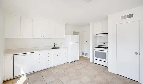 1460 Mandalay Beach Rd #2 Photo 1 1460 Mandalay Beach Rd #2 Photo 1