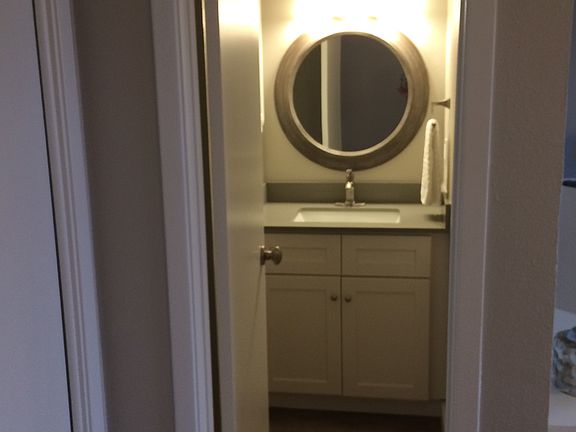 1/2 Bathroom 